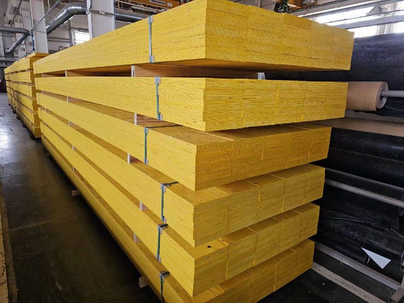 LVL (Laminated Veneer Lumber)